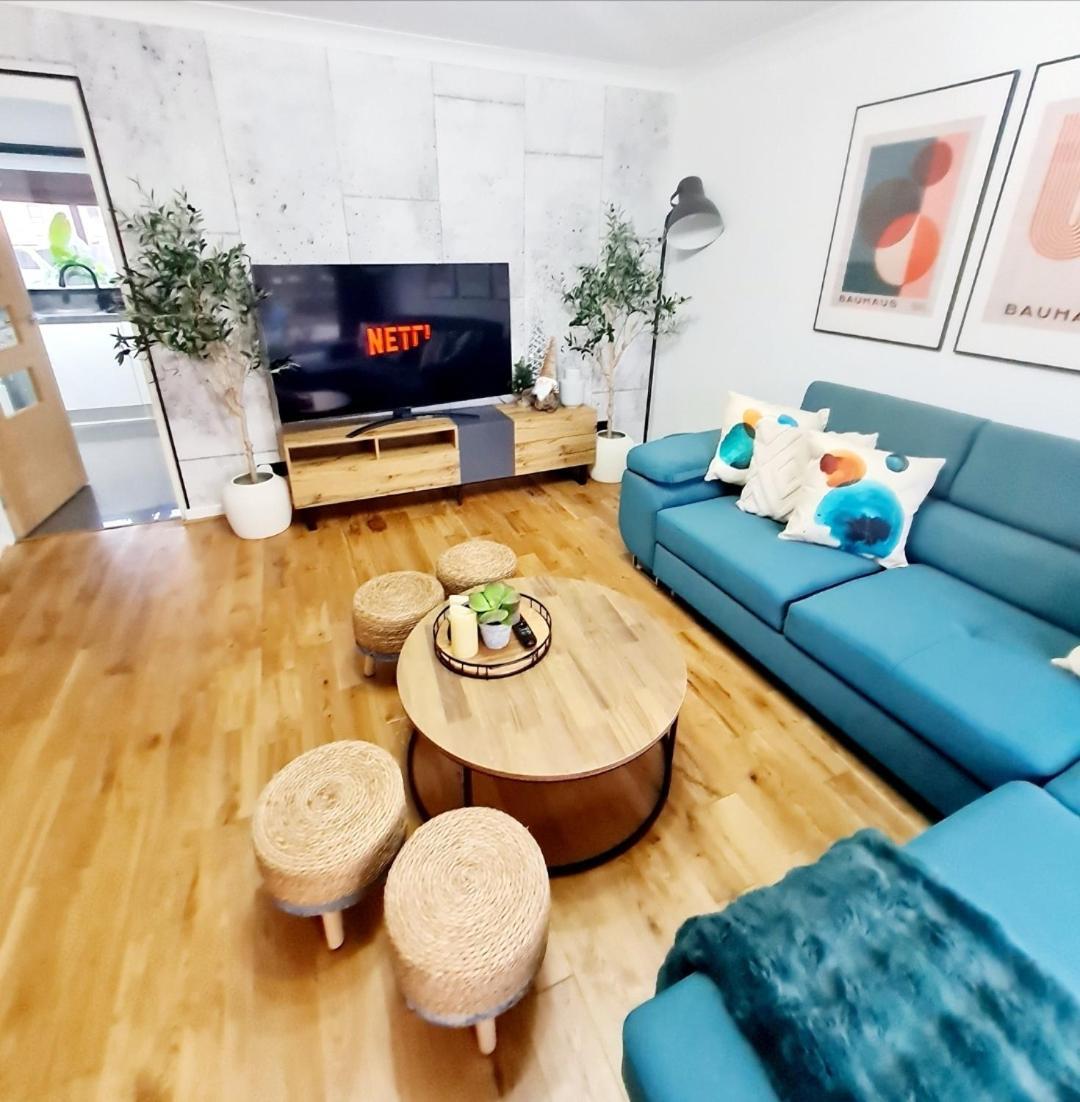 Appartamento Bright 3Br Walking Distance To Town - Free Parking Glasgow Esterno foto