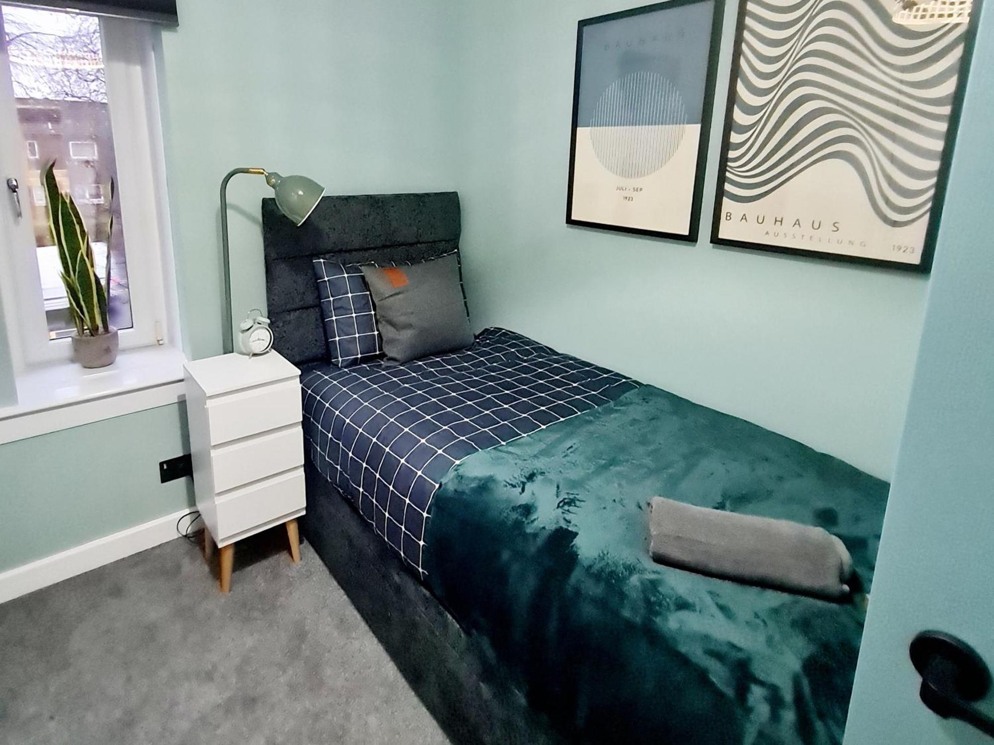 Appartamento Bright 3Br Walking Distance To Town - Free Parking Glasgow Esterno foto